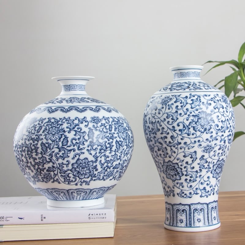 Joli vase en porcelaine et céramique bleu et blanc_1