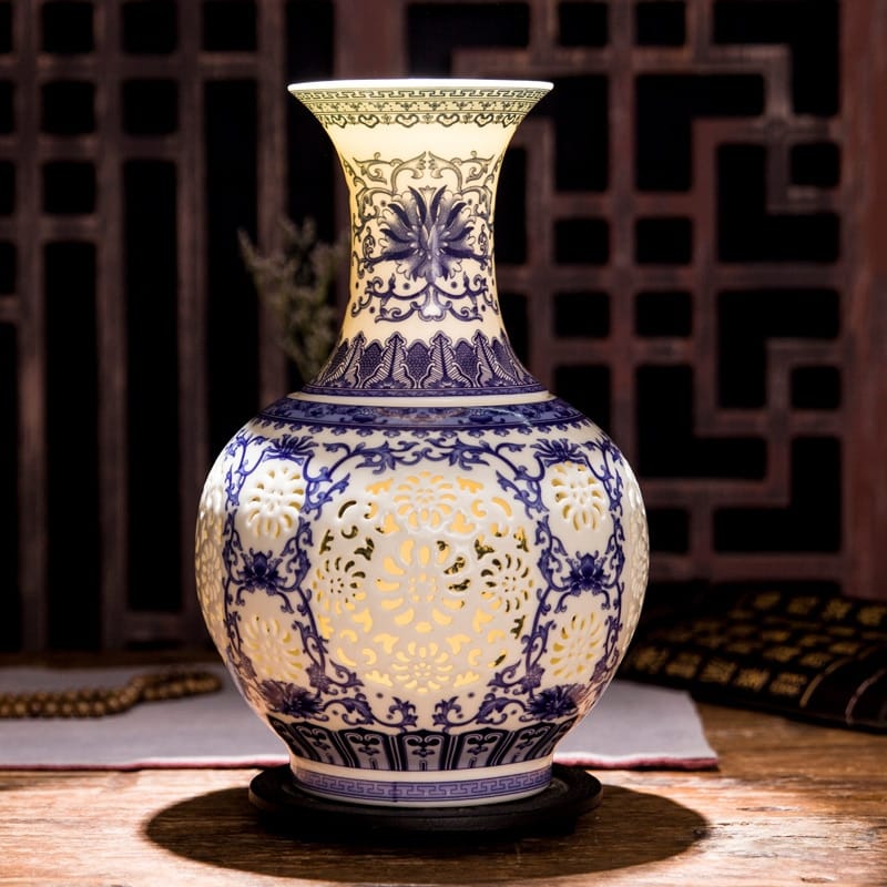 Vase chinois chic ajouré pour une décoration classique de la maison_1