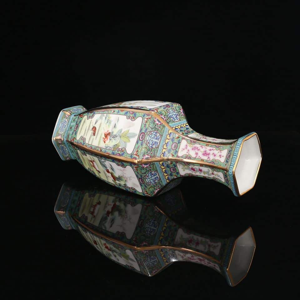Vase chinois modèle du période de l'empereur Qianlong_2