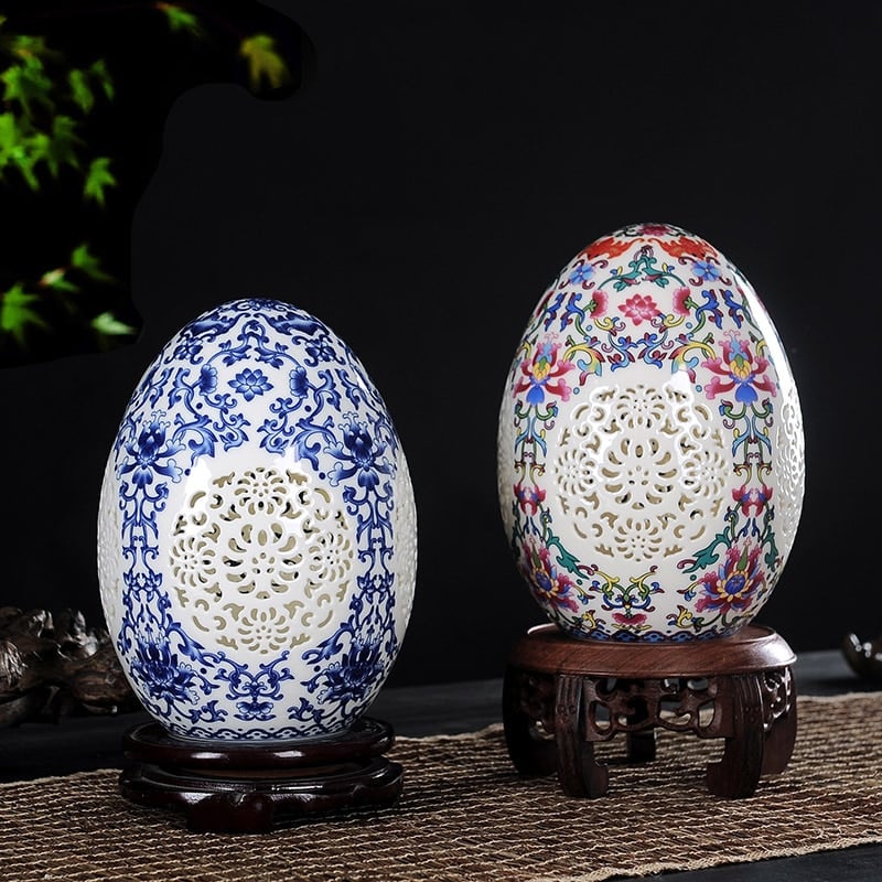 Vase creux chinois en porcelaine en forme d'œuf_1
