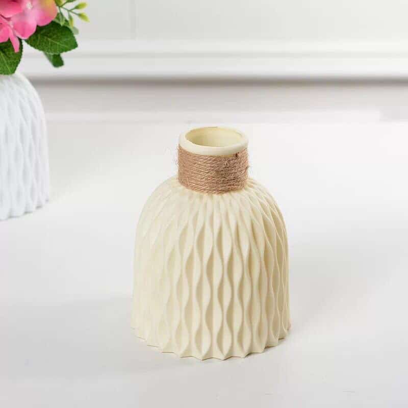 Vase décoratif en plastique blanc à imitation céramique Beige