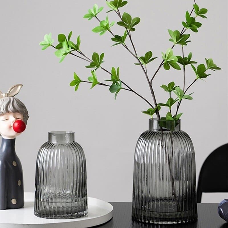 Vase design vintage nordique en verre épais géométrique noir_2