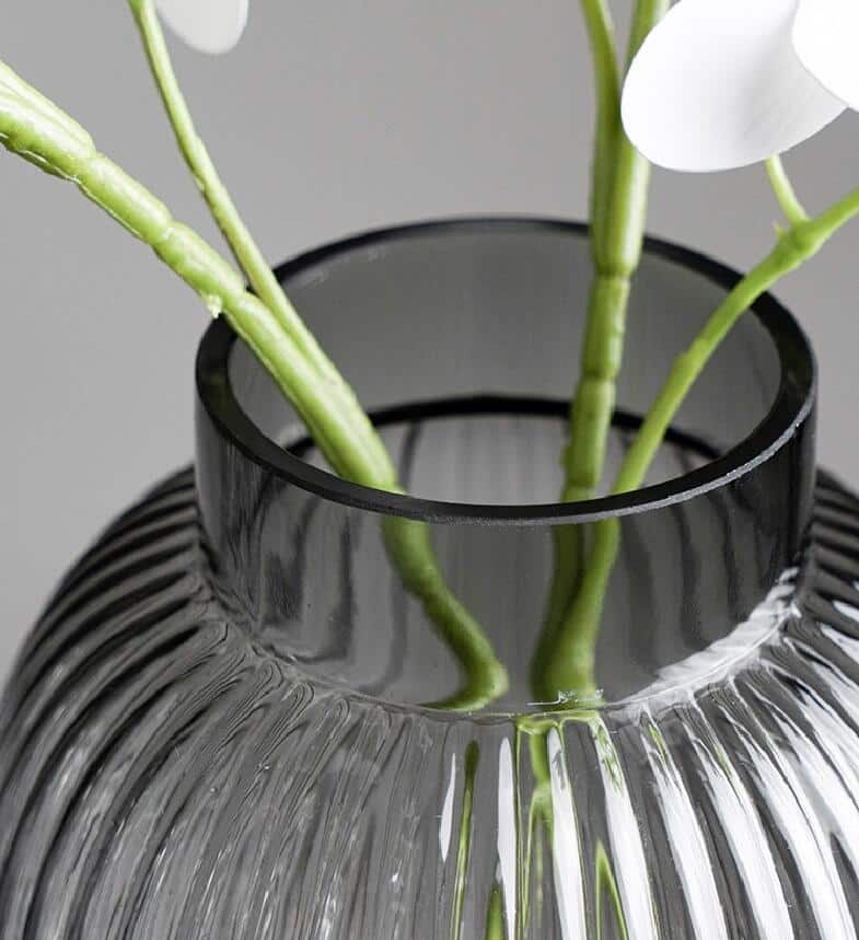 Vase design vintage nordique en verre épais géométrique noir_3