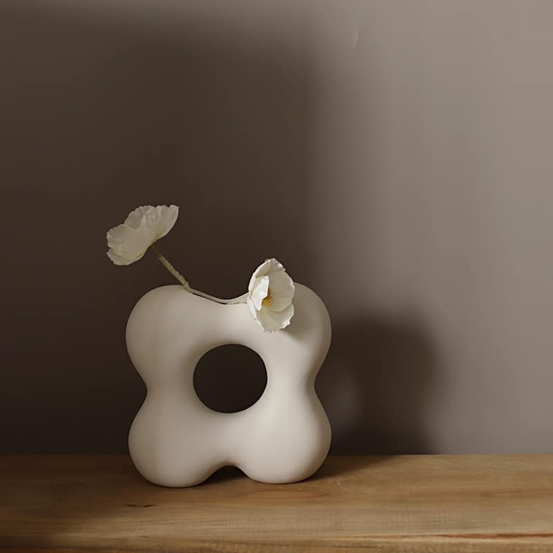 Vase en céramique de design nordique pour salon_2