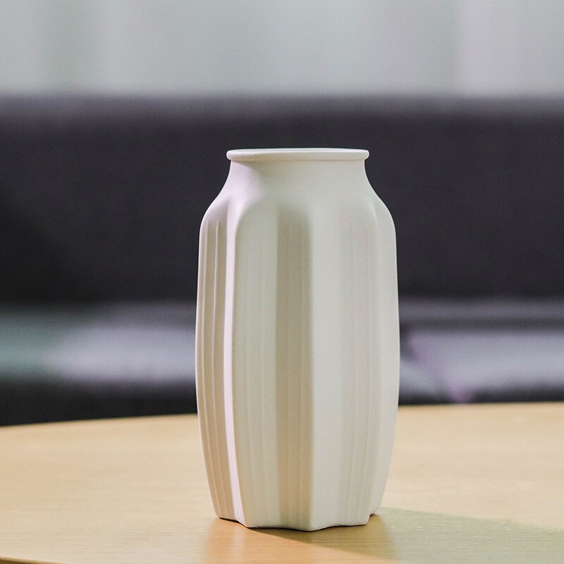Vase grec de couleur blanc en porcelaine avec corde de chanvre_3