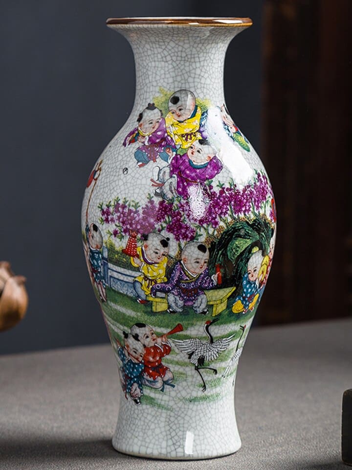 Vase japonais au design simple pour la décoration du salon_3
