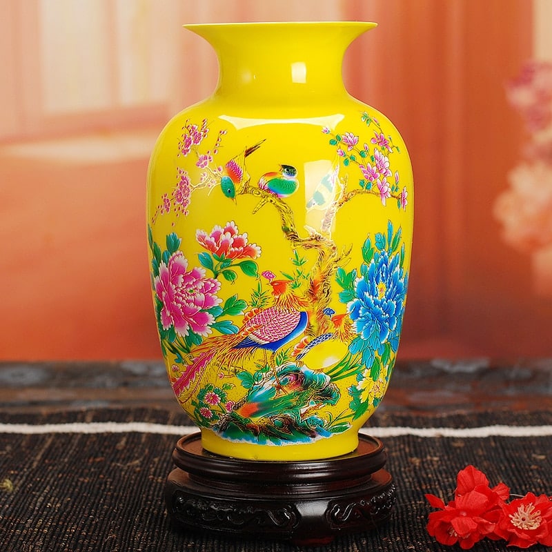 Vase japonais de couleur jaune à motif fleur de lotus_1