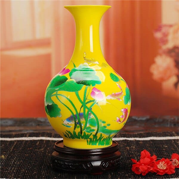 Vase japonais de couleur jaune à motif fleur de lotus B