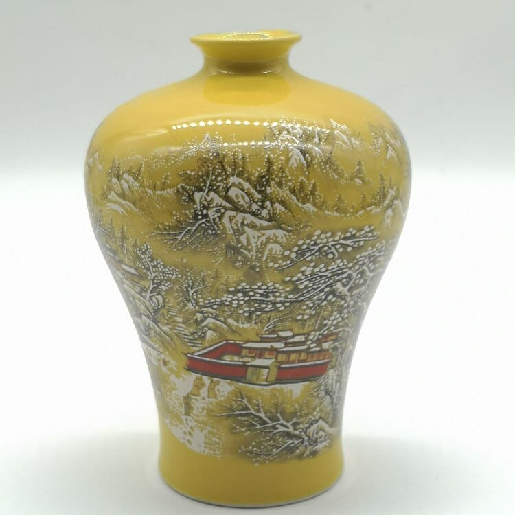 Vase japonais de montagnes de neige antique émaillé jaune_2