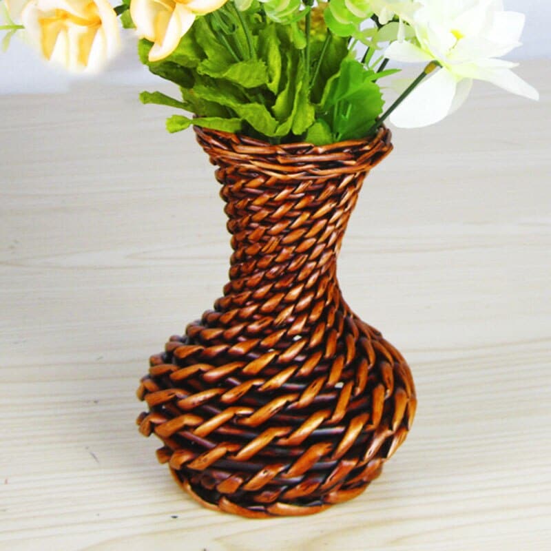 Vase simple en rotin et osier pour décoration de table_11